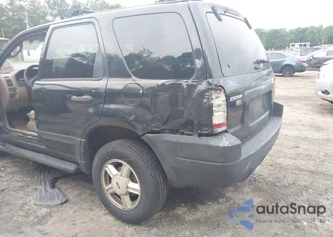 2001 Ford Escape Xlt from USA, damaged, VIN 1FMYU03171KF63785